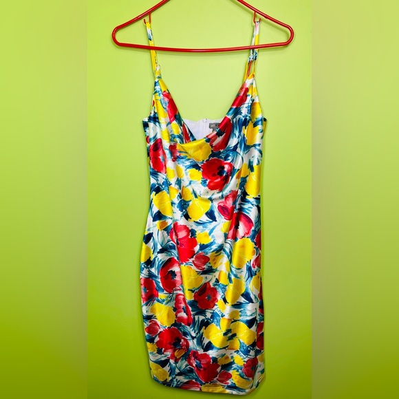 Love By Design Dresses & Skirts - Love x design floral sleeveless dress size M